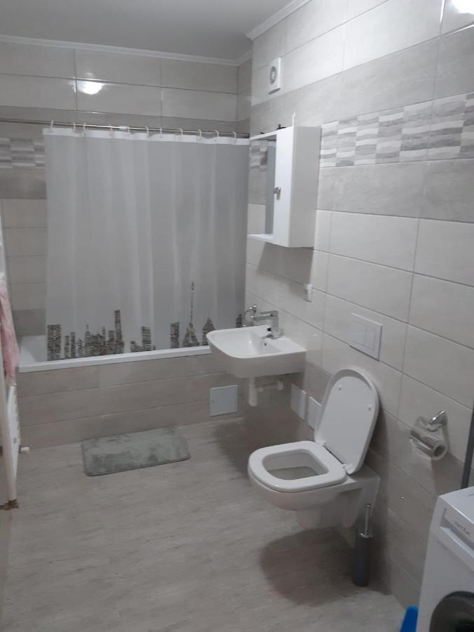 Flor Apartaments Târgu-Mureş Exteriör bild